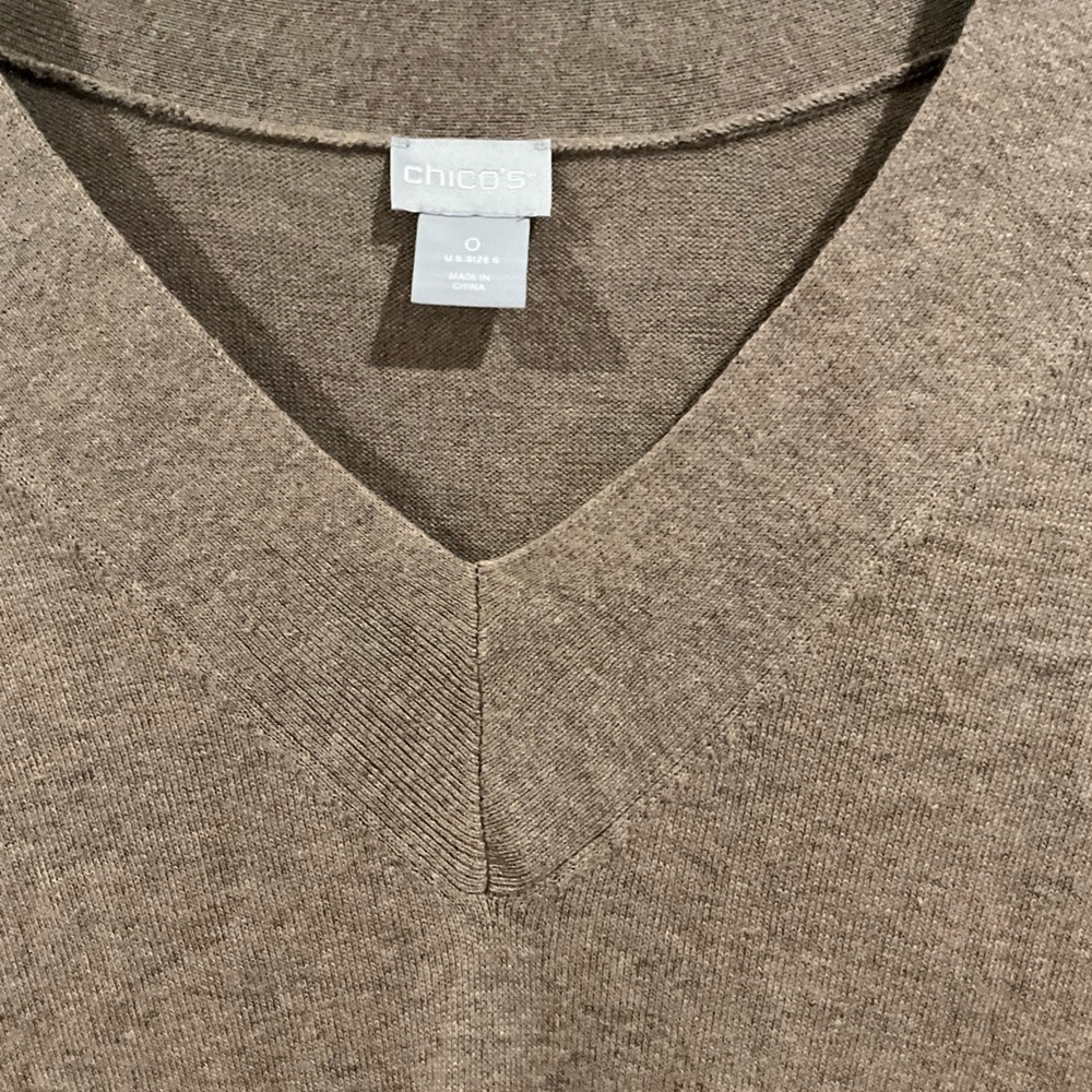 Chico's Taupe V-Neck Knit Top